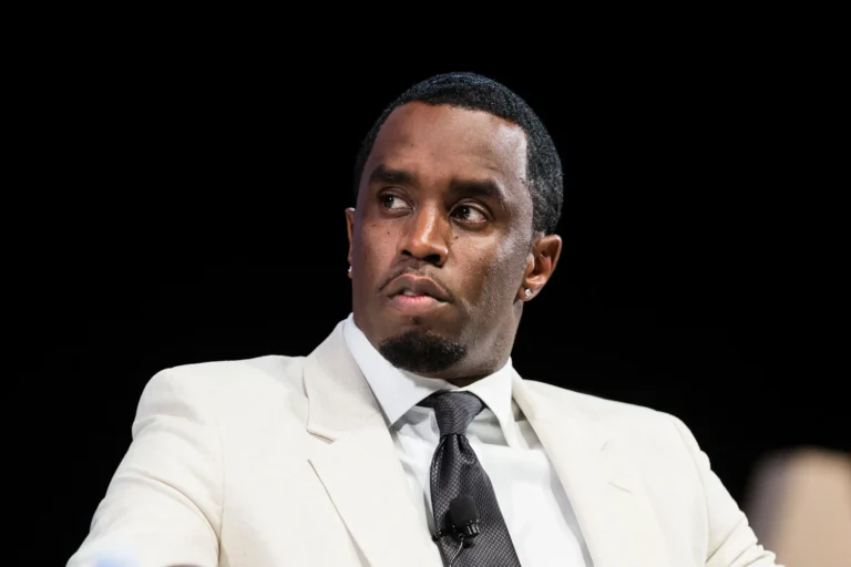250411-sean-diddy-combs-trial-lr-16aa9e